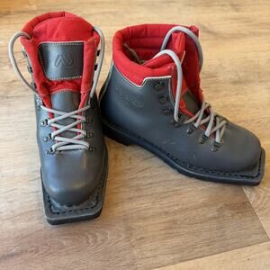 Vintage Asolo Backcountry Nordic 75 MM Ski Boots Mens 7.5 W 9 Leather 5809 Italy